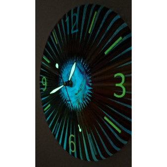 006. Világító ceruza-epoxy falióra – Au Light & Clock