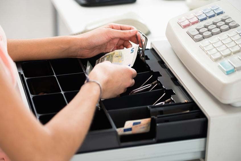 Milyen a megfelelő pénztárgép kassza?